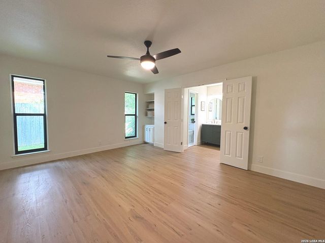 6242 Madeleine, San Antonio, TX 78229