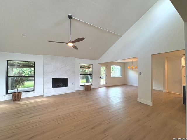 6242 Madeleine, San Antonio, TX 78229