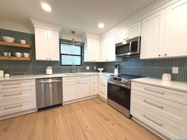6242 Madeleine, San Antonio, TX 78229