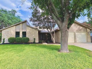 6242 Madeleine, San Antonio, TX 78229