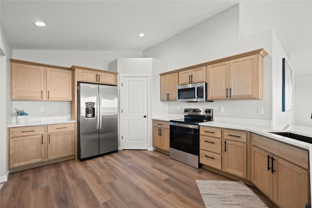 3930 Quail Trail Drive, Marion, IA 52302