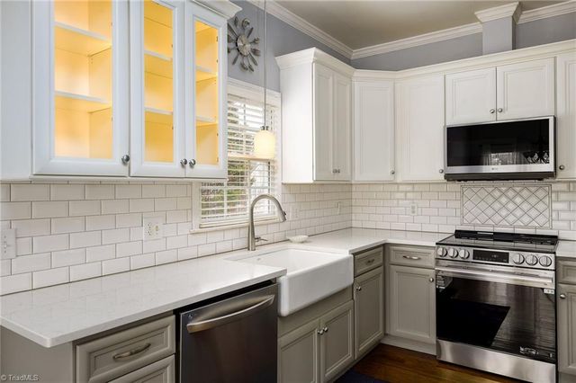 2700 Red Willow Lane, Winston-salem, NC 27127