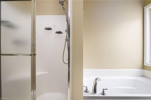 2700 Red Willow Lane, Winston-salem, NC 27127