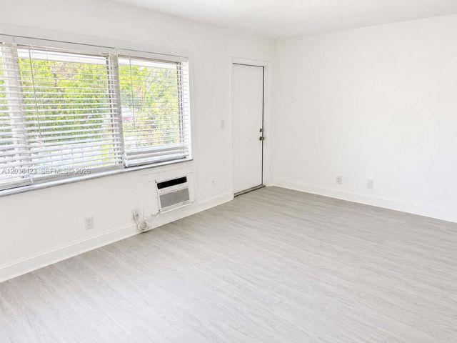 749 SE 15th Street 6, Fort Lauderdale, FL 33316