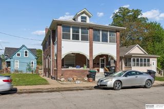 528 S 26th Avenue, Omaha, NE 68105
