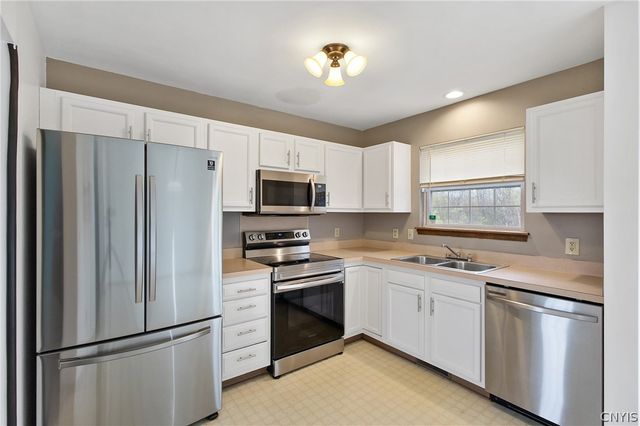 8644 Disraeli, Cicero, NY 13039