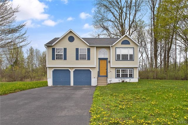 8644 Disraeli, Cicero, NY 13039