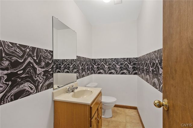 8644 Disraeli, Cicero, NY 13039