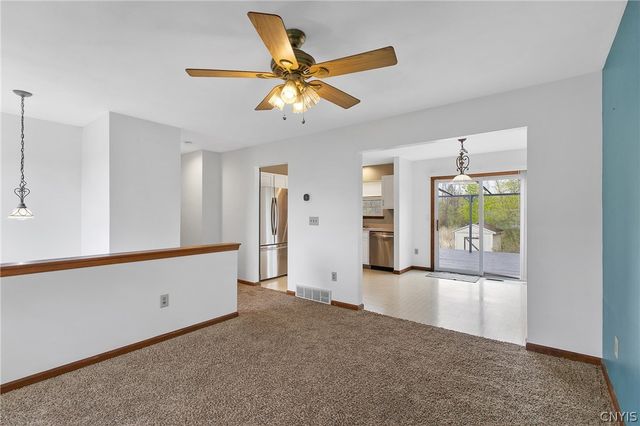 8644 Disraeli, Cicero, NY 13039