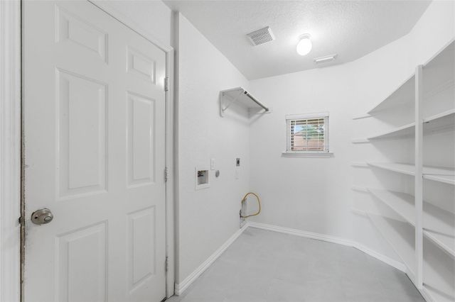 7102 Winston Ranch Parkway, Richmond, TX 77406