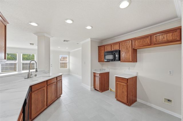 7102 Winston Ranch Parkway, Richmond, TX 77406