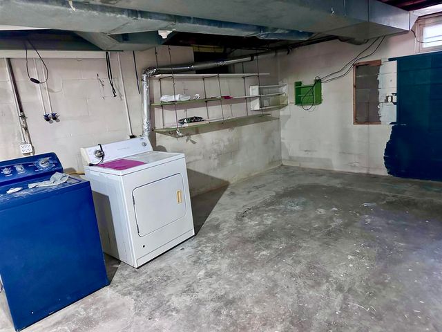 1830 28TH Street, Rock Island, IL 61201