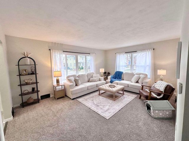 1830 28TH Street, Rock Island, IL 61201