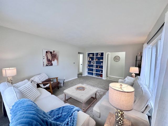 1830 28TH Street, Rock Island, IL 61201