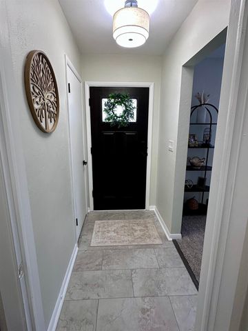 1830 28TH Street, Rock Island, IL 61201