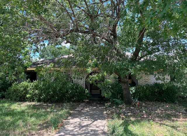 4006 Cedar Creek Drive, Garland, TX 75043