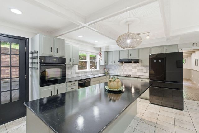 103 Harrison Court, Berea, KY 40403