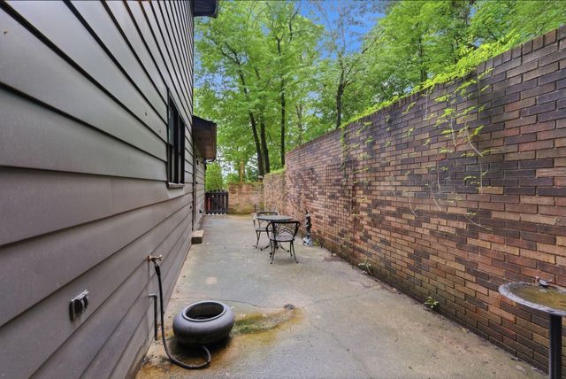 103 Harrison Court, Berea, KY 40403