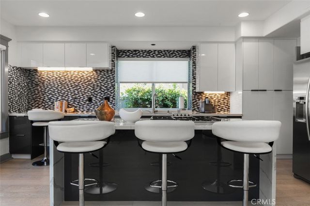 8 Flores, Lake Forest, CA 92610
