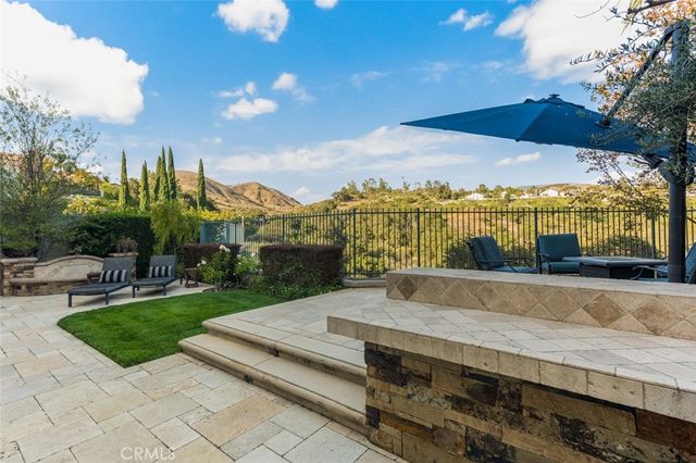 8 Flores, Lake Forest, CA 92610