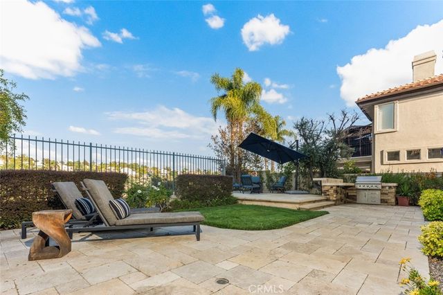 8 Flores, Lake Forest, CA 92610