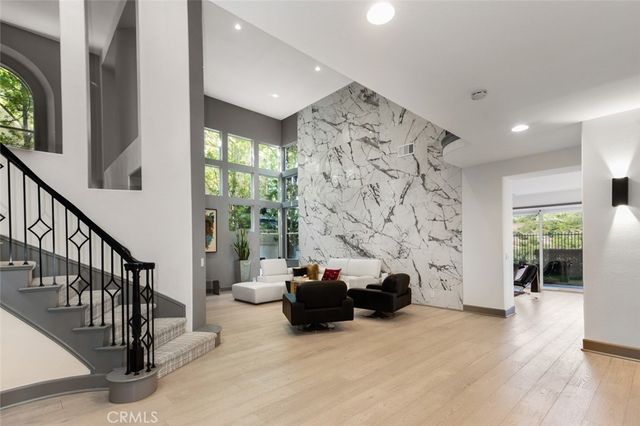 8 Flores, Lake Forest, CA 92610