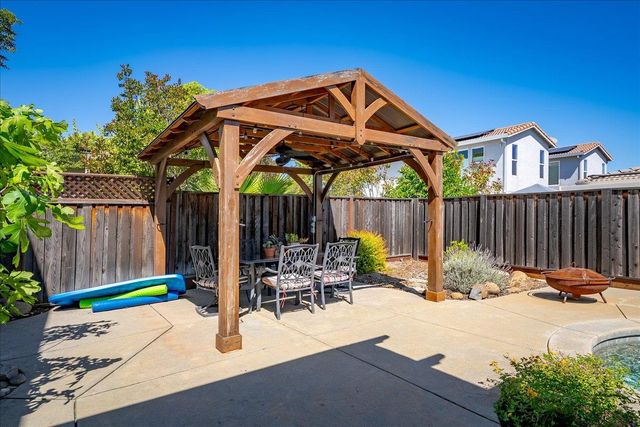 7584 Millport Dr, Roseville, CA 95678