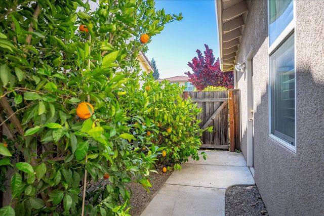 7584 Millport Dr, Roseville, CA 95678