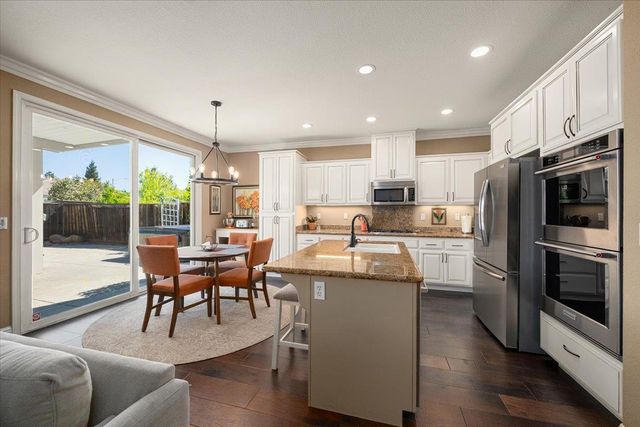 7584 Millport Dr, Roseville, CA 95678