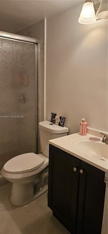 2649 NW 48th Ter 338, Lauderdale Lakes, FL 33313