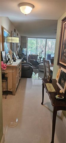 2649 NW 48th Ter 338, Lauderdale Lakes, FL 33313