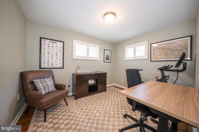 30 MIDLAND AVE, Berwyn, PA 19312