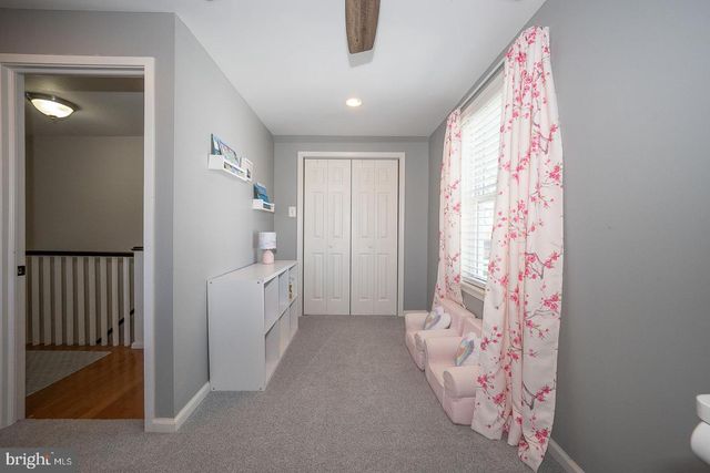 30 MIDLAND AVE, Berwyn, PA 19312