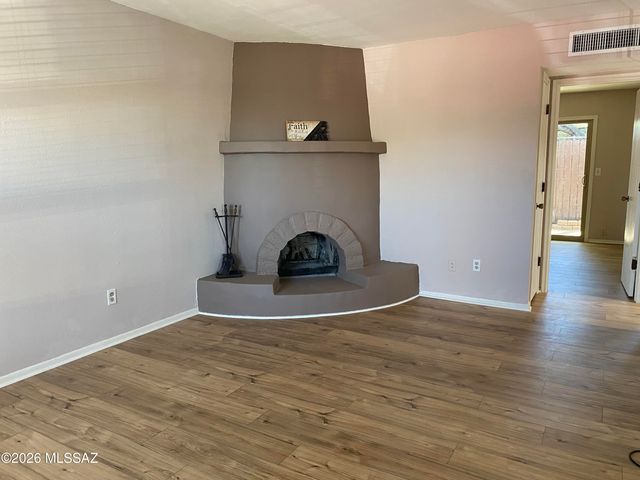1841 W La Osa Street, Tucson, AZ 85705