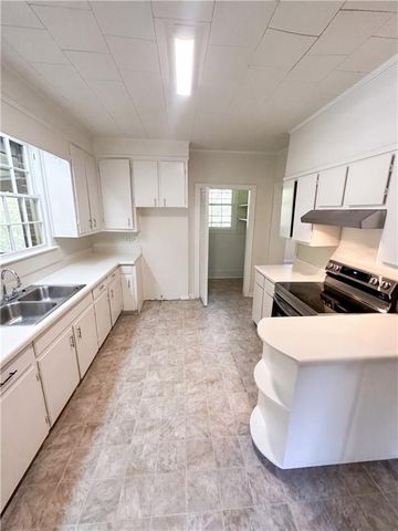 14 Norwood Street NE, Rome, GA 30161