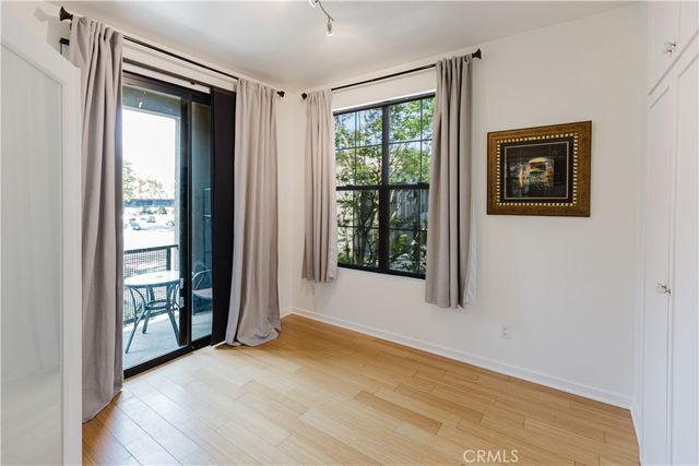 527 W Maple, Orange, CA 92868