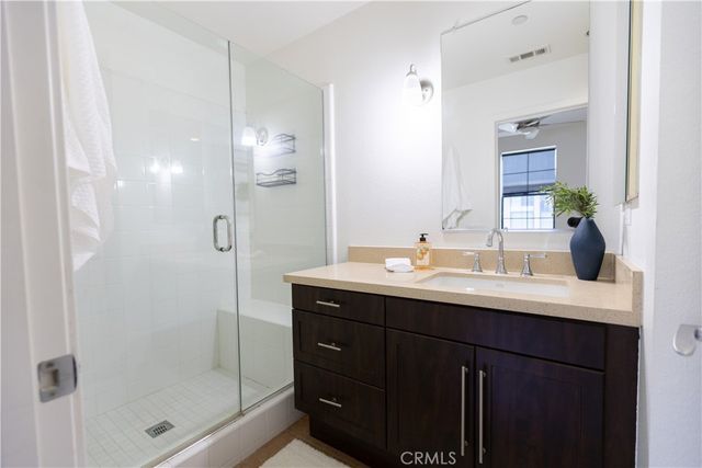 527 W Maple, Orange, CA 92868