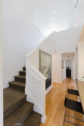 527 W Maple, Orange, CA 92868
