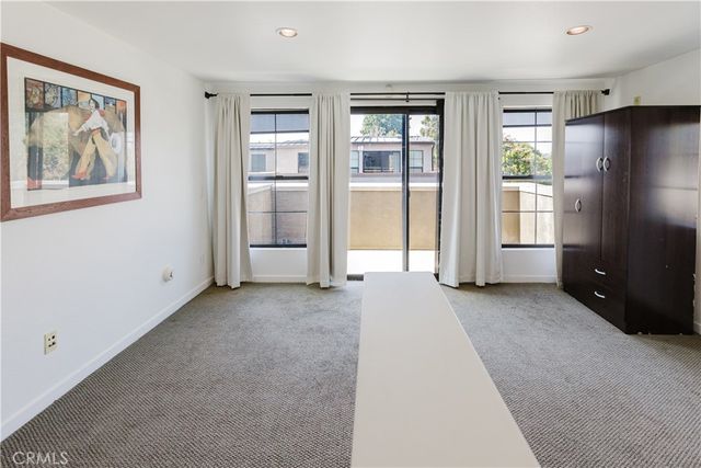 527 W Maple, Orange, CA 92868