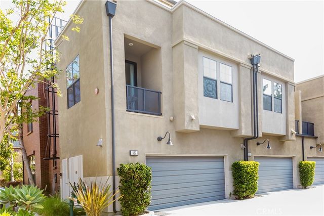 527 W Maple, Orange, CA 92868
