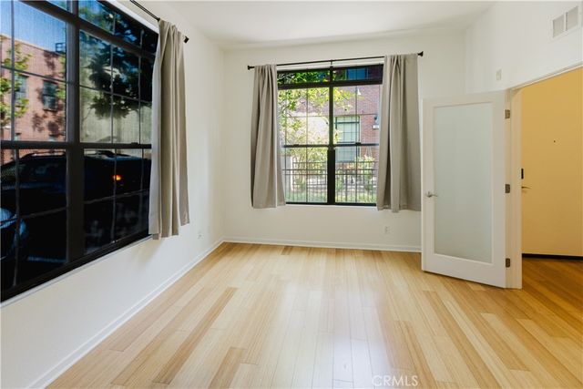 527 W Maple, Orange, CA 92868