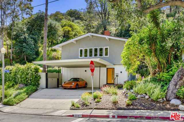 3101 N Beachwood Drive, Los Angeles, CA 90068
