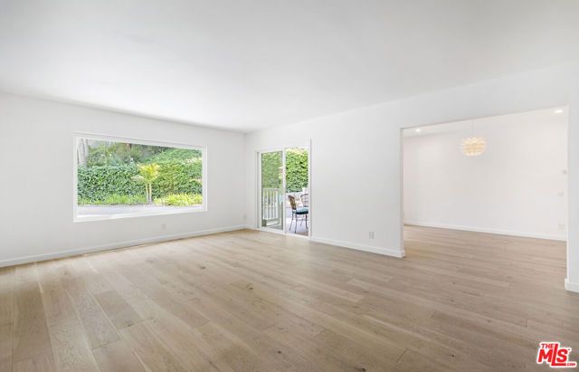 3101 N Beachwood Drive, Los Angeles, CA 90068