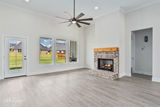 154 Laurel Valley Lane, Stonewall, LA 71078