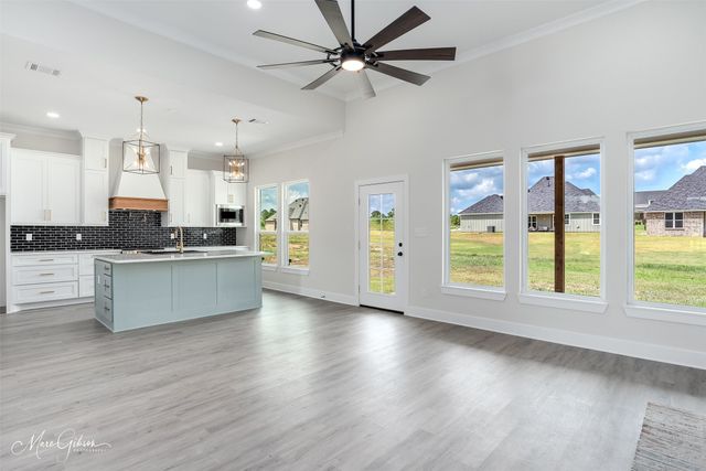 154 Laurel Valley Lane, Stonewall, LA 71078