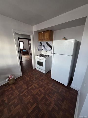 7230 Ashton Avenue, Detroit, MI 48228