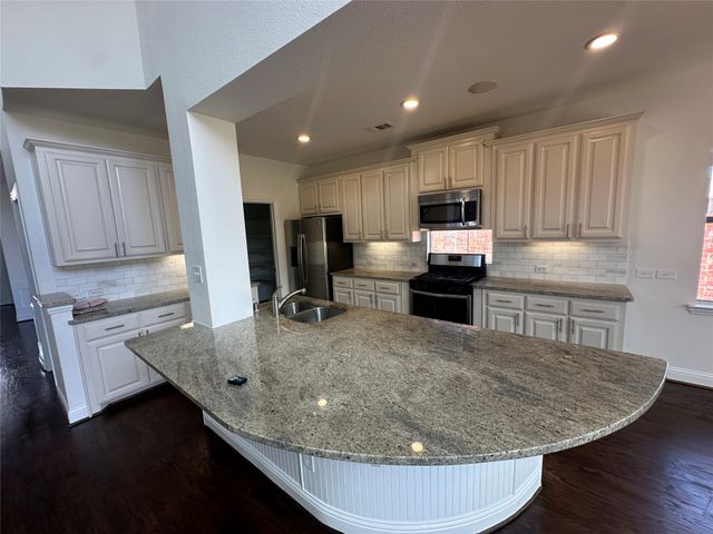2403 Cotillion Drive, Sachse, TX 75048