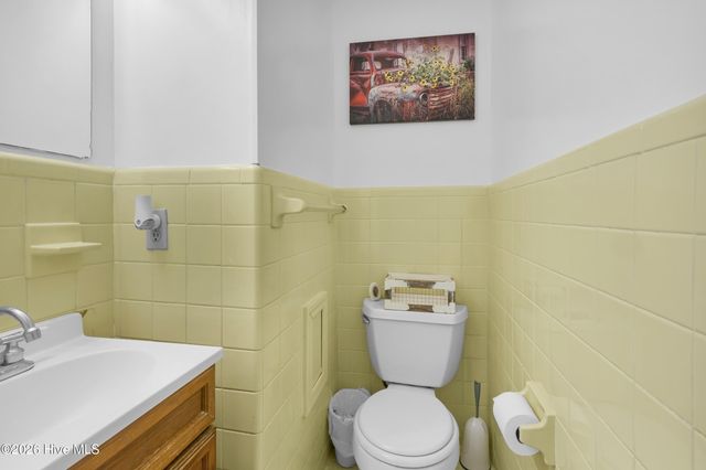 4007 Dennis Mclawhorn Road, Ayden, NC 28513