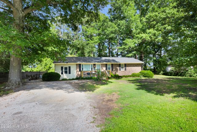 4007 Dennis Mclawhorn Road, Ayden, NC 28513