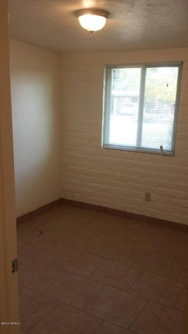 6924 E 42nd Street, Tucson, AZ 85730